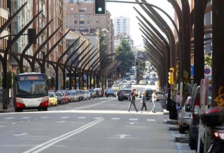 Alojamiento Turistico Decano Prendes Gijón Eksteriør billede